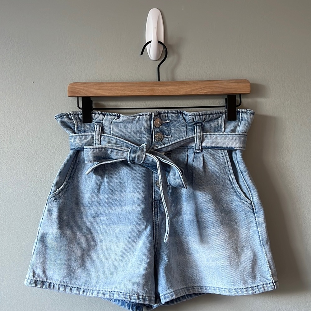 American Eagle High Waist Denim Shorts - Size 4